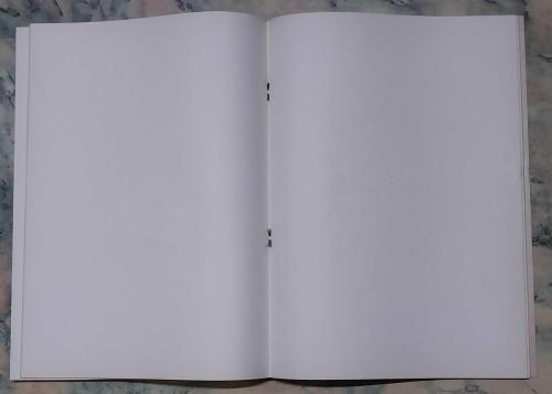 1980 LER MODEL 5 ARKA KAPAK ÇEŞİT 2 ESKİ ÇİZGİSİZ OKUL DEFTERİ 100 YAPRAK 20×28cm ESKİ ÇİÇEK DESENİNE SAHİP ATATÜRK'ÜN TÜRK GENÇLİĞE HİTABEN ARKA KAPAK TEMALI YAN KISIM SİYAH BEZLİ ESKİ KIRTASİYE DEPO MALI KIRTASİYE KOLEKSİYONU YAPANLAR İÇİN KOLEKSİYONLUK ÜRUN HALİYLE