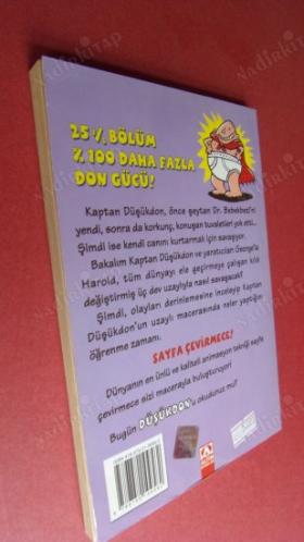 Kaptan Düşükdon - Dünya Dışından Gelen İnanılmayacak Kadar Yaramaz Aşçı Kadınların Saldırısı