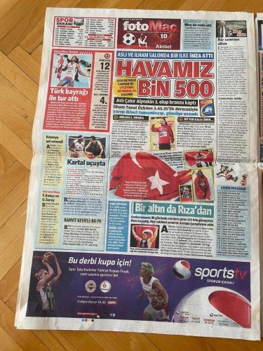 FOTOMAÇ GAZETESİ - 11 MART 2012 - HADI KALKIYOO KADIKÖY KADIKÖY KADIKÖÖÖYY! - GOLCÜ BÖYLE OLUR - LUCAS İÇİN BÜYÜK HAMLE - AĞLARI TEMİZLEDİ - KAÇIYORUZ! - HAVAMIZ BİN 500 - BÜYÜK ONUR YOLDA! - HEDEF 5'TE 5 - BELEDİYE CEZAYI KESTİ! - SEN BİR HİÇSİN! - F.BAHÇE CEZA ALMALI - FRENI BOSALDI - FATİH TERİM - AYKUT KOCAMAN - ŞENOL GÜNEŞ - ÜNAL AYSAL - ADNAN ÖZTÜRK - BURAK YILMAZ - NECATİ ATEŞ - FELIPE MELO - SELÇUK İNAN - EMRE ÇOLAK - JOHAN ELMANDER - MUSLERA - EBOUE - RIERA - UJFALUSI - SEMİH KAYA - ENGİN BAYTAR - AYHAN AKMAN - GÖKHAN GÖNÜL - MEHMET TOPUZ - VOLKAN DEMİREL - EMRE BELÖZOĞLU - ALEX DE SOUZA - MOUSSA SOW - STOCH - LUCAS MOURA - ÖZGÜR ÇEK - SERDAL ADALI - FİKRET ORMAN - MURAT AKSU - HASAN ARAT - YALÇIN KARADENİZ - CARLOS CARVALHAL - QUARESMA - MANUEL FERNANDES - HUGO ALMEIDA - SIMAO SABROSA - VELI KAVLAK - FABIAN ERNST - RÜŞTÜ REÇBER - IBRAHIM TORAMAN - TOMAS SIVOK - EGEMEN KORKMAZ - HİLBERT - İSMAİL KÖYBAŞI - SADRİ ŞENER - NEVZAT ŞAKAR - TOLGA ZENGİN - OLCAN ADIN - GİRAY KAÇAR