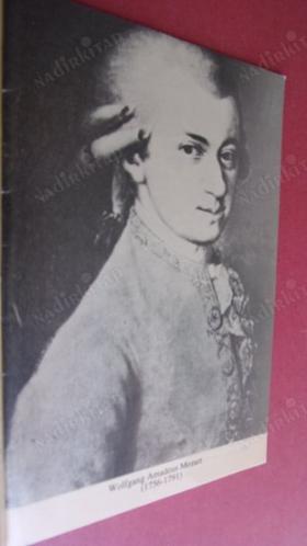 İstanbul Devlet Opera ve balesi W.A.Mozart Figaro nun Düğünü Opera 4 perde 13*19cm hediye koleksiyon