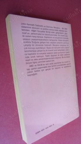 Kapitalizm, Komünizm ve Birarada Yaşamak, Acı Bir Geçmişten Daha İyi Bir Geleceğe John Kenneth Galgraith, Stanislav Menşik