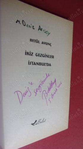 İKİZ GEZGİNLER İSTANBUL'DA // İMZALI //