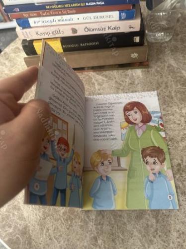 ARDANIN DÜNYASI KÖTÜ GÜN DOSTU