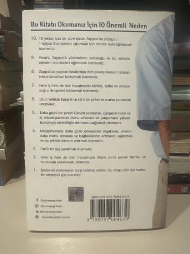 Mutluluk Dağıtmak / Kârı ,Tutkuyu ve Amacı Bulmaya Uzanan Bir Yolculuk