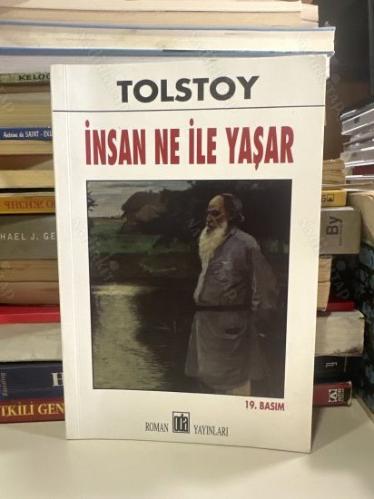İnsan Ne ile Yaşar