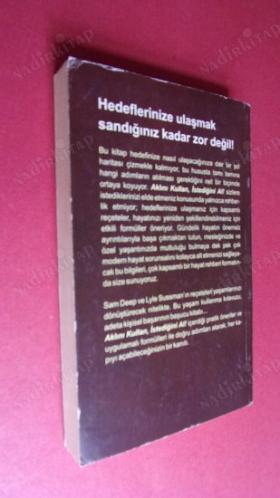 AKLINI KULLAN İSTEDİĞİNİ AL  (İstediklerinizi Elde Etmek için 1200 Mucize Formül)