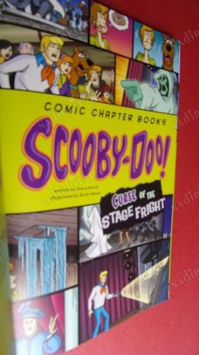 Curse of the Stage Fright (Scooby-Doo Comic Chapter Books)