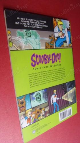 Curse of the Stage Fright (Scooby-Doo Comic Chapter Books)