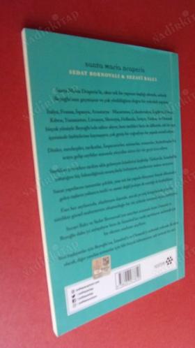 Santa Maria Draperis - Beyoğlu'nda 400 Yıllık Bir Katolik Mabedi imzalı Sedat Bornovalı & Sezayi Balcı