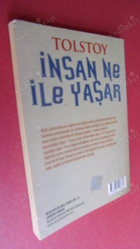İNSAN NE İLE YAŞAR