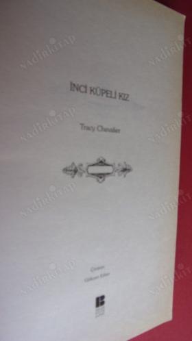İNCİ KÜPELİ KIZ