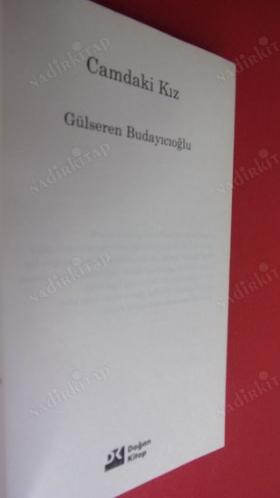 CAMDAKİ KIZ