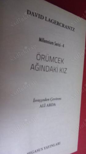MİLLENNİUM CİLT 4 - ÖRÜMCEK AĞINDAKİ KIZ .