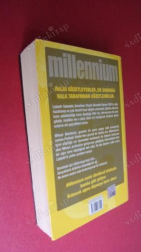 MİLLENNİUM CİLT 4 - ÖRÜMCEK AĞINDAKİ KIZ .