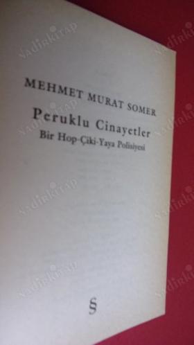 PERUKLU CİNAYETLER Bir Hop Çiki-Yaya Polisiyesi