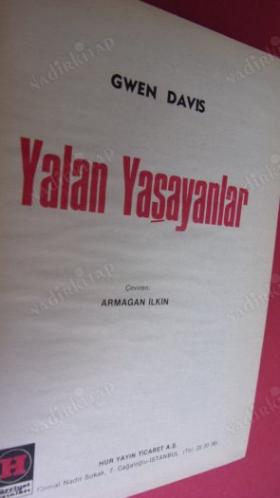 YALAN YAŞAYANLAR