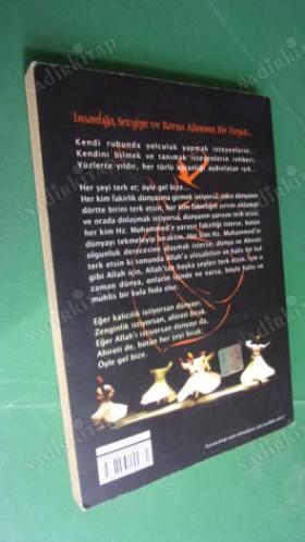 İnsanlığa Sevgiye ve Barışa Adanmış Bir Hayat MEVLANA
