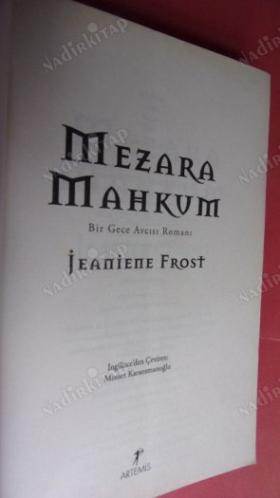 MEZARA MAHKUM . İLK BASIM ..