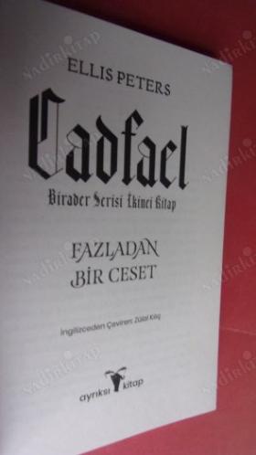 Fazladan Bir Ceset - Cadfael Birader Serisi 2