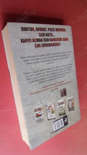 PARAFİLİ ( MAEVE KERRIGAN ROMANI ) ORİJİNAL AYRAÇI İLE BİRLİKTE