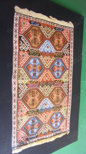 HAKKARİ KİLİMS / HAKKARİ KİLİMLERİ SONER YALÇIN