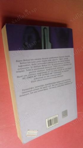 İKİ GENÇ KIZIN ROMANI