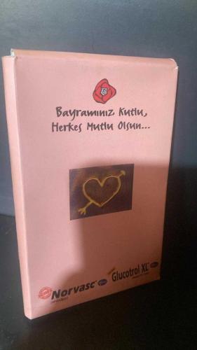 Glucotrol XL ve Norvasc Tarafından Hazırlanan Bayram Mesajı içeren Kartlar Kutulu (11 adet)