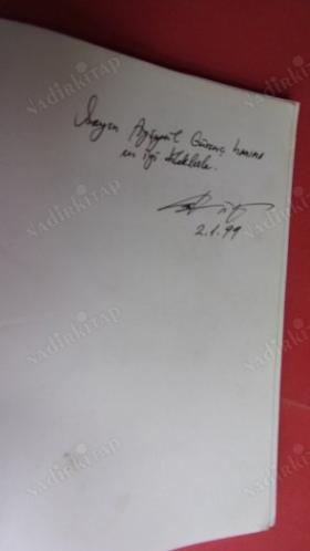 ÖMÜR GEÇİP GİDERKEN ŞİİRLER- İMZALI -