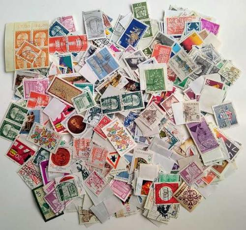 500 – 550 ADET ARASI TAMAMI AVRUPA DEVLETLERİ KÜÇÜK VE ORTA BOY DÖKME PUL LOTU