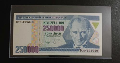 7.EMİSYON NADİR D SERİSİ 250.000 LİRA ÇİL KONDİSYONDA