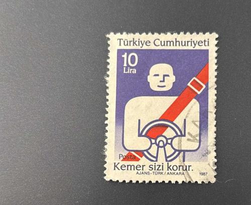 Türk Pulu - Turkish Stamp -  Postadan Geçmiş Pul Filateli - DAMGALI - KEMER SİZİ KORUR - TRAFİK KURALLARI TEMALI PUL , 10 LİRA  - Türkiye Cumhuriyeti - NOSTALJİK DOĞUM GÜNÜ HEDİYESİ -1987