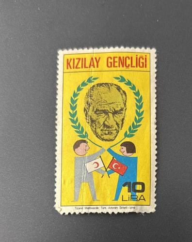 Türk Pulu - Turkish Stamp -  Postadan Geçmiş Pul Filateli -  KIZILAY GENÇLİĞİ TEMALI PUL , 10 LİRA - Türkiye Cumhuriyeti - NOSTALJİK DOĞUM GÜNÜ HEDİYESİ