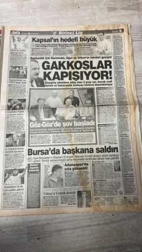 PAS SPOR GAZETESİ - 30 MAYIS 2002 - TÜRKİYE'Yİ DÜNYAYA TARKAN TANITACAK - SÜRPRİZ TÜRKİYE - SEPP BLATTER YENİDEN BAŞKAN - LORANT'LA OLMAZ - GÖNLÜM ORTEGA'DA - ORTEGA SATILDI - RUHUMU SATTIM - ÖRÜMCEK CORDOBA - SÜMER KARIŞAMAZ - NOUMA & ALPAY GALATASARAY'DA - KARTAL'A İKİNCİ GOL - BATİSTUTA UĞRAŞTIRIYOR - İMZA JAPONYA'DA - KANARYA ROTA DEĞİŞTİRDİ: FEN'İN CISSE'Sİ - TERİMSARAY - ADA BUGÜN AÇILIYOR - BEŞİKTAŞ BORÇLU - KARTAL ZAGO'YU KAPTI - NOUMA'DA ISRARLI - EDİLSON 5.5 MİLYON DOLAR - DOBROWSKİ OLMAM - BİLGİLİ İFADE VERECEK - KAPSAL'IN HEDEFİ BÜYÜK - GAKKOŞLAR KAPIŞIYOR - GÖZ-GÖZ'DE ŞOV BAŞLADI - BURSA'DA BAŞKANA SALDIRI - ADANASPOR'DA ÇITA YÜKSELDİ - KINGS'İN İNTİKAMI - KULEYİ SAĞLAMA ALDIK - AFRİKA HAREKATI - OLGUN'UN İLK BOMBASI UFUK - MALATYA'DA FEVZİ SESLERİ - TARKAN - EMRE BELÖZOĞLU - OKAN BURUK - HECTOR CUPER - CASILLAS - CEM ARSLAN - ŞENOL GÜNEŞ - ROBERTO CARLOS - SEPP BLATTER - ALPAY ÖZALAN - WERNER LORANT - IHSAN UÇARGİL - YÜKSEL AYTUĞ - ONUR BELGE - DENİZ GÖKÇE - SERCAN GÖRGÜL