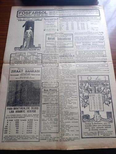 Son Posta Gazetesi - Turkish Newspaper - 10 İkinciteşrin (Kasım ) 1940 - büyük matemin ikinci yıldönümü - Atatürk rahat uyu yazan Falih Rıfkı Atay Başmakale - Atatürk portresi çizen Münif Fehim - Milli Şef İsmet İnönü'nün beyannamesi - Atatürk'e ait bir hatıra yazan E. Ekrem Talu - Atatürk'ü nasıl kaybetmiştik - ajansın kapısındaki mahşeri kalabalık resmi tebliğ kapışıyor Fotoğrafı - 16 İkinciteşrinde İstanbul atatürk'lü tavafa başladı fotoğraf - Atatürk'ün cenazesinde ağlayanlar fotoğraf - Ankara yolunda Atatürk İzmit trenine konurken Fotoğrafı - Atatürk'e azametli ve muhteşem bir cenaze töreni yapıldı Fotoğrafı - yurtta Cumhuriyet Bayramı fotoğraf - Hitler Alman milletine bir hitabede bulundu - Almanya'da Münih İtalya'da Torino bombalandı - Ressam Cellini'nin ilk şöhreti - biraz da musiki - bütün yurt Atatürk'ün ölmez hatırasını taziz ediyor - Churchill Dün Londra'da mühim bir nutuk söyledi - Sovyetler Birliği hariciye komiseri Molotof Berlin'e gidiyor - 10 Kasım 1938