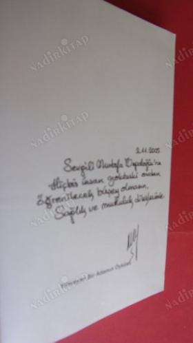 YILMAYAN BİR ADAMIN ÖYKÜSÜ : YILMAZ ULUSOY // Mustafa Topaloğluna. İMZALI //