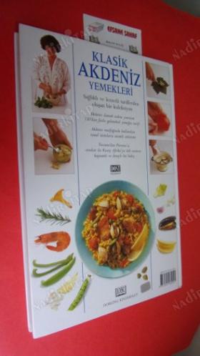 Klasik Akdeniz Yemekleri Ciltli(Akdeniz damak tadını yansıtan 130'dan fazla geleneksel yemeğin tarifi, Akdeniz mutfağında kullanılan temel ürünlerin)