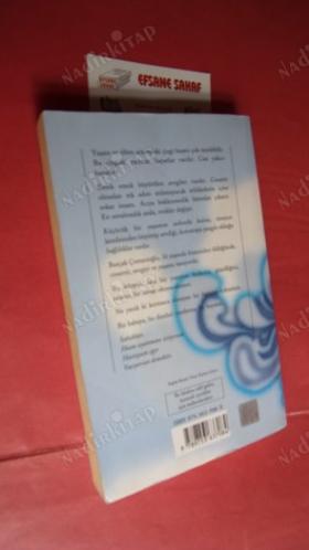MAVİ SAÇLI KIZ Çimenin Yeşilnde, Gökyüzünün Mavisinde Saçlarımı hatırla (Günce)