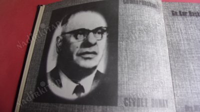 88. DÖNEM.YEDEK SUBAY.ADAYLARI: ANI ALBÜMÜ:( CUMHUR BAŞKANI-CEVDET SUNAY.Gn.Kur BAŞKANI.Or..Menduh.Tağnaç. ).Org.FİKRE ESEN. K.K. KOMUTANI.