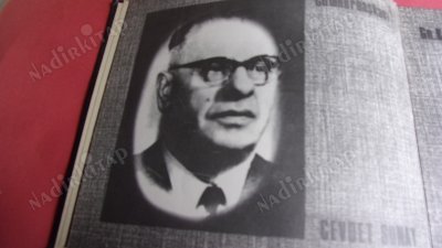 88. DÖNEM.YEDEK SUBAY.ADAYLARI: ANI ALBÜMÜ:( CUMHUR BAŞKANI-CEVDET SUNAY.Gn.Kur BAŞKANI.Or..Menduh.Tağnaç. ).Org.FİKRE ESEN. K.K. KOMUTANI.