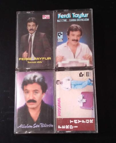 Ferdi Tayfur 4 adet kağıt baskı kaset lotu