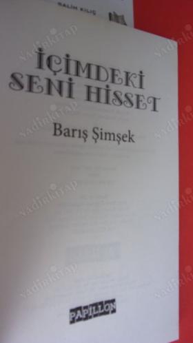 İÇİMDEKİ SENİ HİSSET.Belki.de Ömür boyu mutlu olacağını sanıp Yavaş. yavaş. ölümü. beklemekti.aşk..