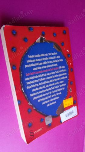 AMERİKA'NIN YANIK ÇOCUKLARI - Zadie Smith'in