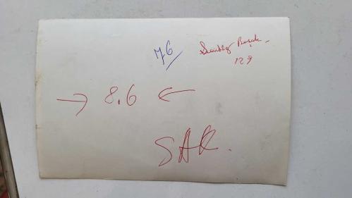 ŞANTÖZ BAŞAK'IN ORİJİNAL AJANS-BASIN FOTOĞRAFI - 18 x 12 cm EBADINDA - ŞANTÖZ BAŞAK, KLASİK BİR OTOMOBİLİN KAPISINDA POZ VERİRKEN ÇEKİLMİŞ BİR KARE (OUTSPAN)