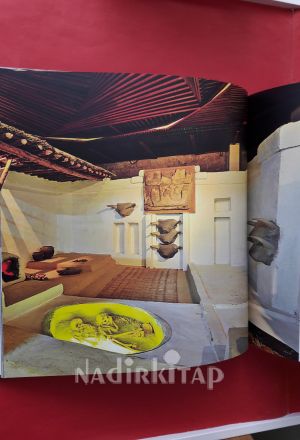 The Museum of Anatolian Civilizations & Özil Collection: Battle, Power and Faith. [Sergi kataloğu]