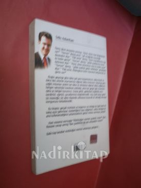 BAŞARI VE MUTLULUK İÇİN HAYATA GÜLÜMSE