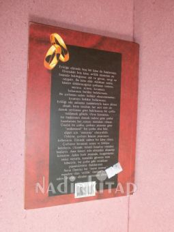VE AŞK EVLİLİĞİN ELLERİNDEN TUTTU
