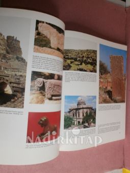 A MYTH OF TERROR / ARMENIAN EXTREMISM : ITS CAUSES AND ITS HISTORICAL CONTEXT