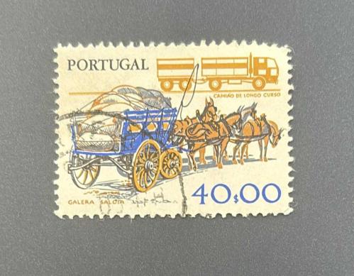 Portekiz Pulu - Portugal stamp - Postadan Geçmiş Pul Filateli - Damgalı - Köylü At Arabası ve Kamyonu Temalı Pul , 40.00 PARA  - YABANCI PULLAR -NOSTALJİK DOĞUM GÜNÜ HEDİYESİ