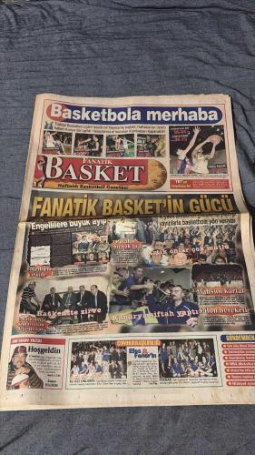 FANATİK BASKET HAFTALIK BASKETBOL GAZETESİ TURKISH NEWSPAPER - DOĞUM GÜNÜ HEDİYESİ  - TAM TAKIM EKSİKSİZ GAZETE 17-23 - EKİM   - 2000  - SAYI: 203  -HİDAYET ISINIYOR  - KANARYA ŞİFTAH YAPTI  - EFES ÜSTÜN OYNADI  - YOLUN BAŞINDALAR  - KANARYA'YI KAPTANI TAŞIDI  - EFES'TEN BEKLENEN START  - VOLEYBOLUN GÜL'Ü SOLDU  - TÜRK TELEKOM PINAR'A ACIMADI  - İZMİR DERBİSİ TROY'UN  - DÜELLO YEŞİLYURT'UN  - BAYANLARDA HEYECAN BAŞLADI  - DANİLOVİC'TEN ŞOK VEDA  - NBA MEKSİKA'DA  - BÜYÜK FIRSAT  - EFES PİLSEN ÜLKERSPOR KAPIŞTI  - ALKİŞLAR TARAFTARA  - REKORTMEN BAYANLAR  - TRANSFERLER SAKATLADI  - PACERS'DA ROSE ŞOKU  - ALONZO'DAN KÖTÜ HABER  - IVERSON BAŞINA İŞ ALDI - AHMET GÜLÜM  - MUSTAFA SARIGÜL  - İSMET BADEM  - MAHSUN KARTAL  - MECİT ÇEVRİM  - CAN UYGUC  - SALİH ERKAN  - ÜMİT AVCI  - MEHMET ALİ YALÇINDAĞ  - MEHMET Y. YILMAZ  - TURGAY TÜYSÜZ  - AHMET KANDEMİR  - UFUK TUNCAELLİ  - SAADET ÖZCAN  - SERDAR ALEMDAR  - DENİZ YENGİNE  - MICHAEL JORDAN  - ALONZO MOURNING  - KOBE BRYANT  - ALLEN IVERSON  -