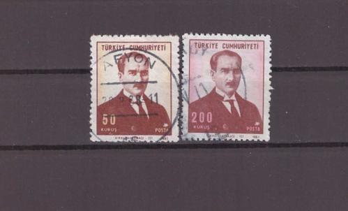 1968 Atatürk Portreli Sürekli Seri ''2476-2477 Nolu valörler'' Damgalı Pul - TD521